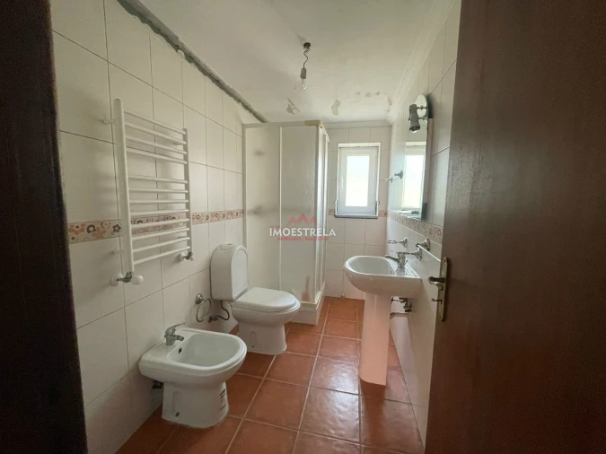 Moradia T2 para Venda em Pinhanços Foto 4