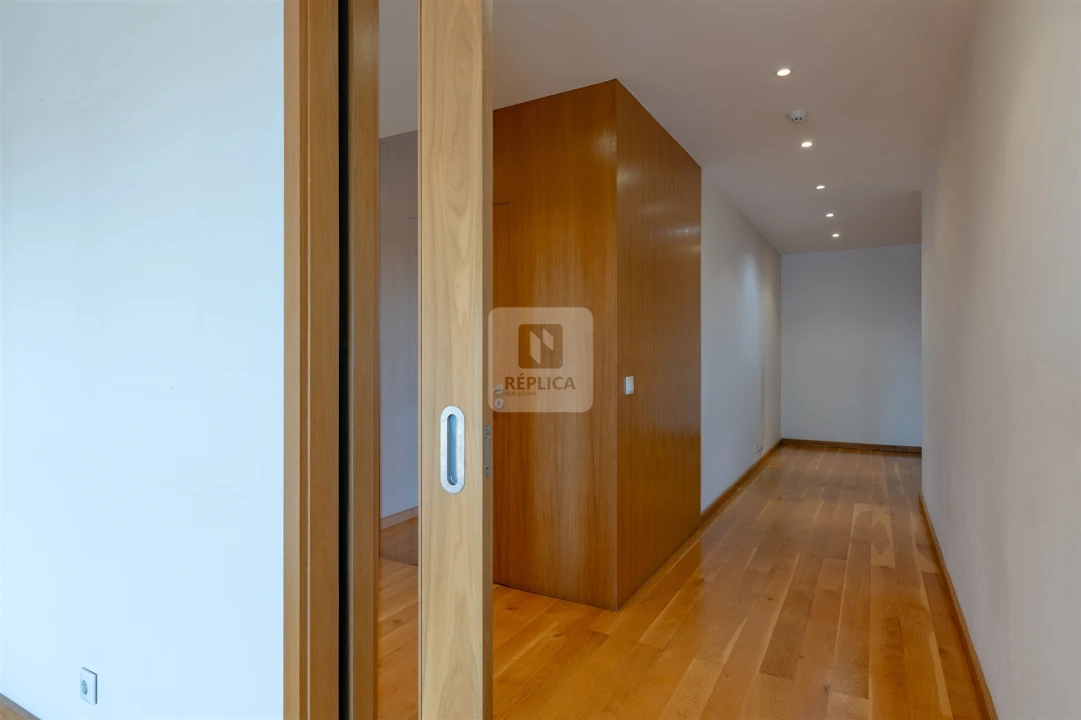 Apartamento T3 para Venda em Ramalde Foto 14