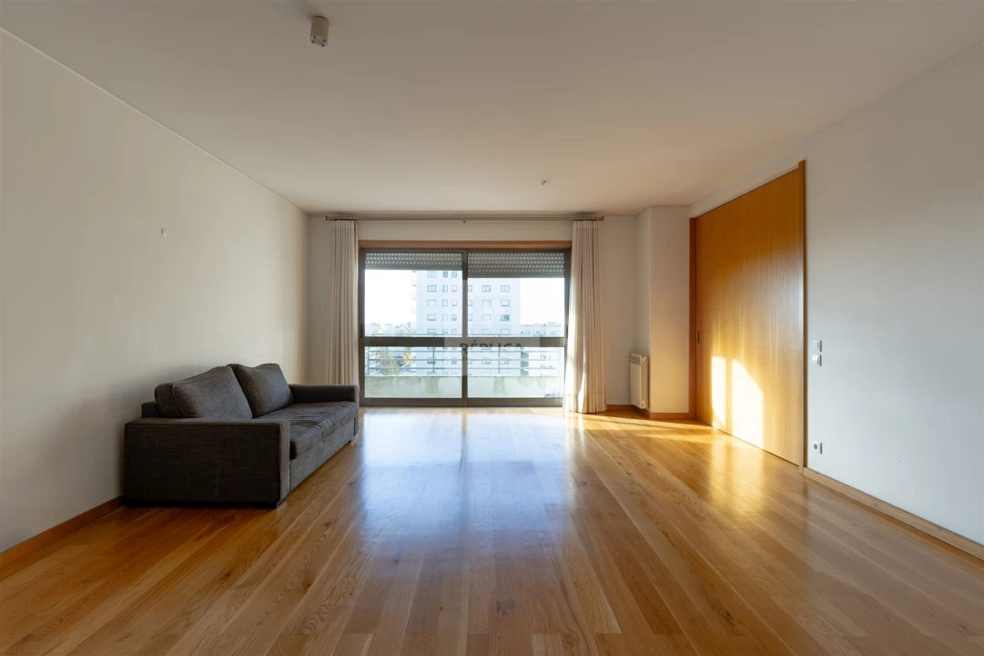 Apartamento T3 para Venda em Ramalde Foto 2