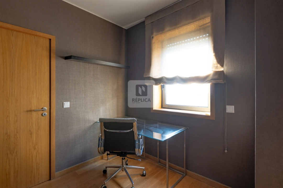 Apartamento T3 para Venda em Ramalde Foto 12