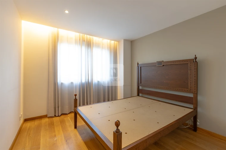 Apartamento T3 para Venda em Ramalde Foto 17