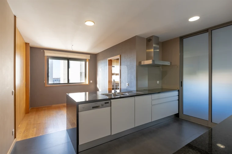 Apartamento T3 para Venda em Ramalde Foto 9