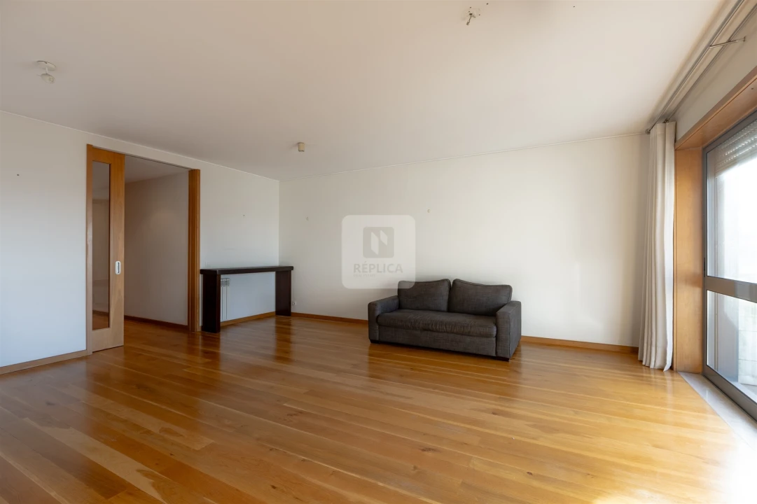 Apartamento T3 para Venda em Ramalde Foto 5