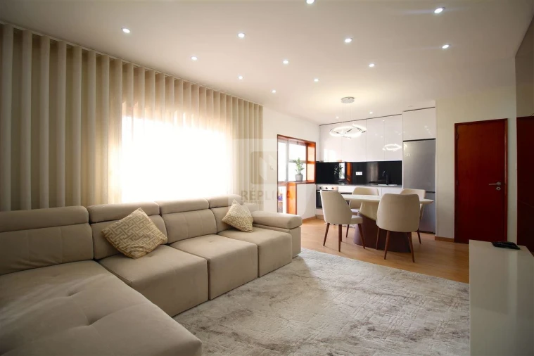 Apartamento T2 para Venda em Ermesinde Foto 1