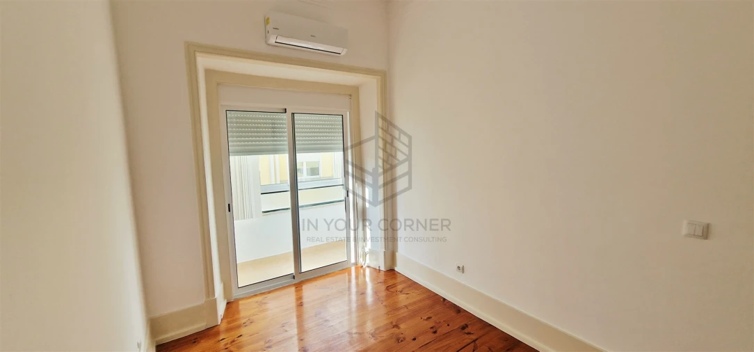 Apartamento T2 para Venda em São Vicente Foto 9