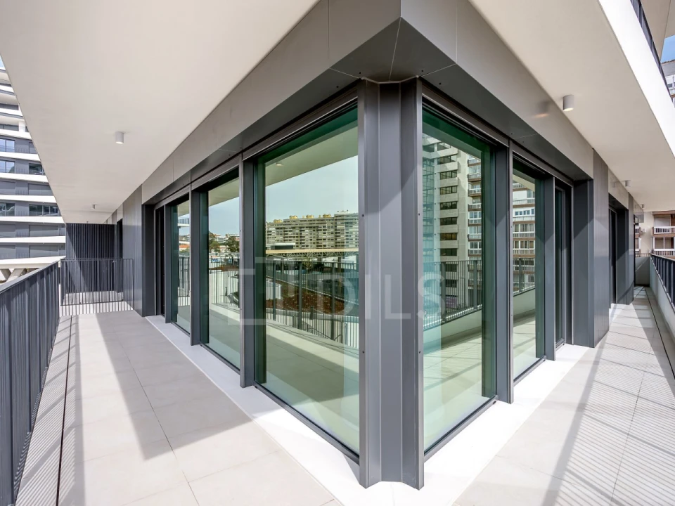 Apartamento T4 para Venda em Lumiar Foto 10