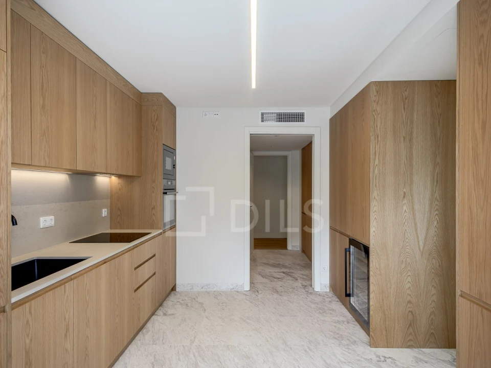 Apartamento T4 para Venda em Lumiar Foto 16