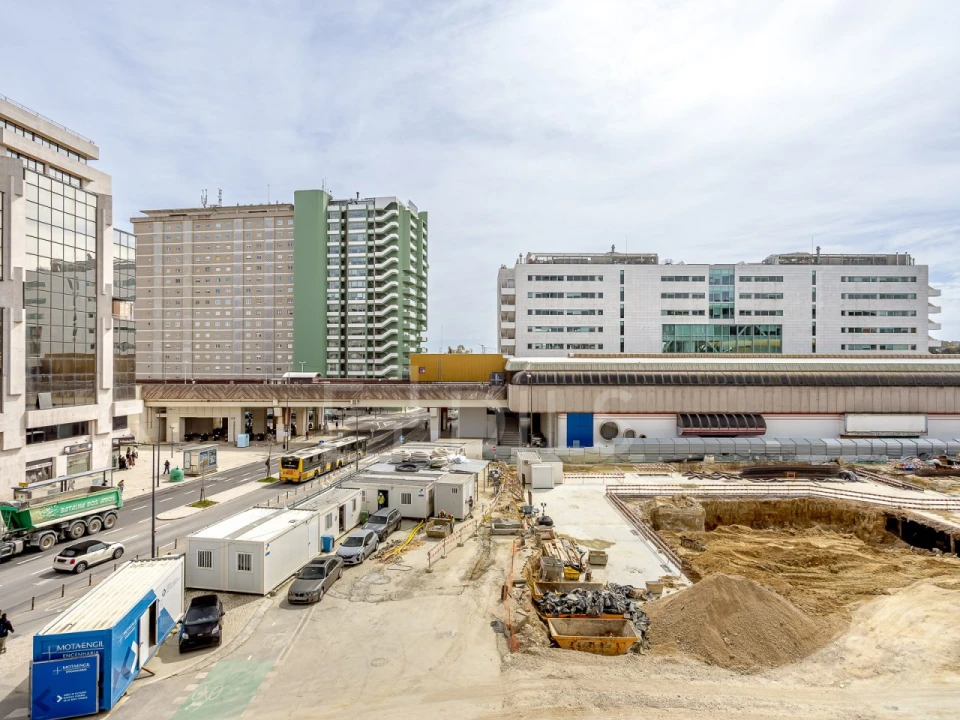 Apartamento T4 para Venda em Lumiar Foto 23
