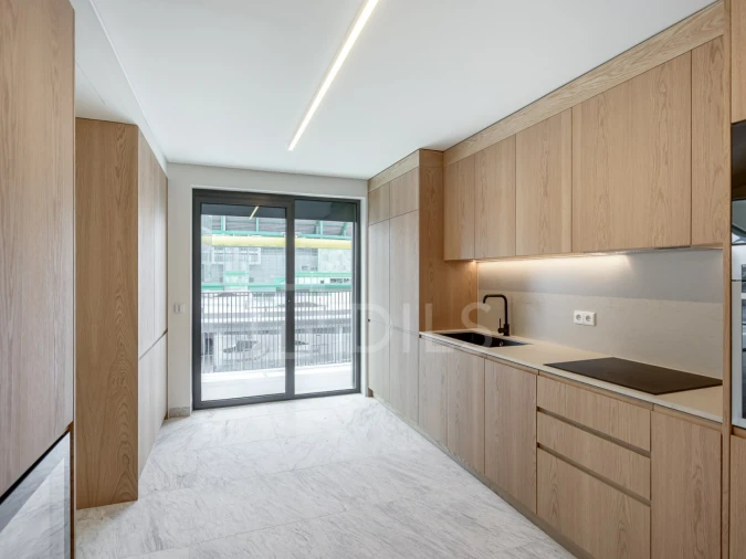 Apartamento T4 para Venda em Lumiar Foto 15