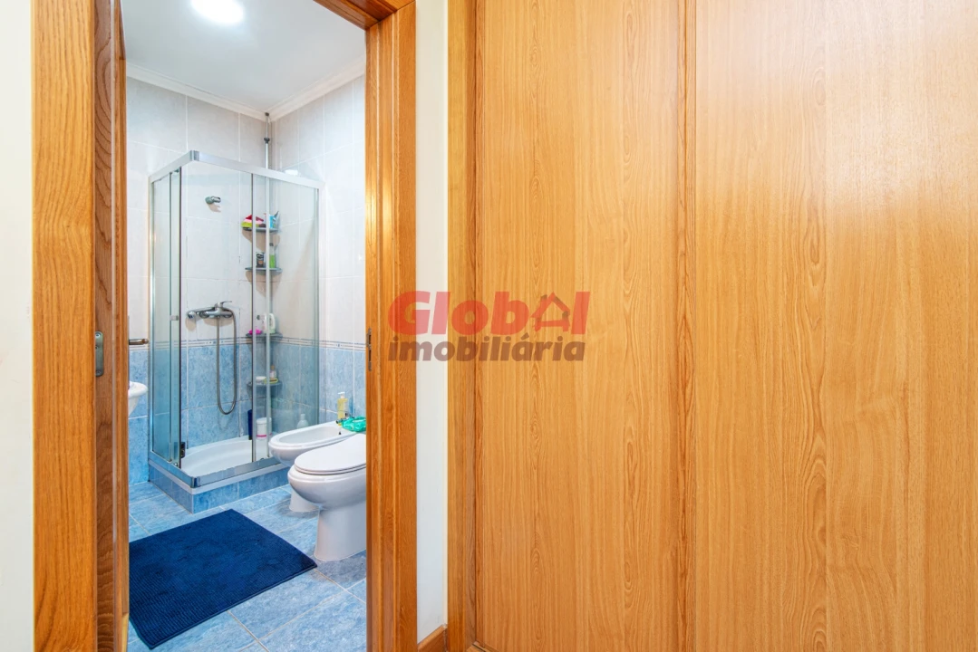 Apartamento T3 para Venda em Rio de Loba Foto 11