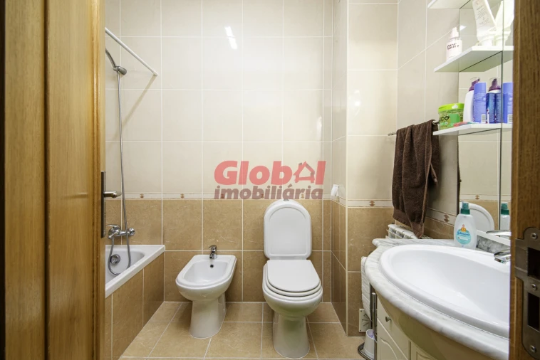 Apartamento T3 para Venda em Rio de Loba Foto 8