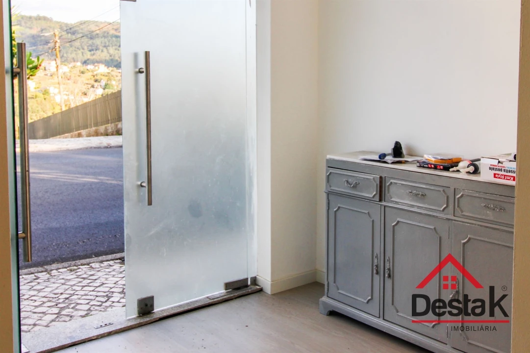 Apartamento T2 para Arrendamento em São Pedro do Sul, Várzea e Baiões Foto 4