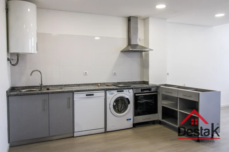 Apartamento T2 para Arrendamento em São Pedro do Sul, Várzea e Baiões Foto 2