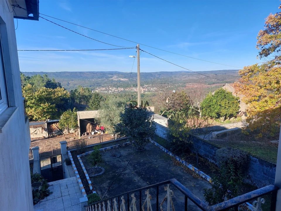 Moradia T3 para Venda em Antas e Matela Foto 9