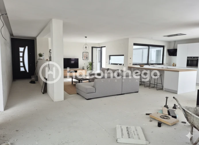 Moradia T3 para Venda em Alvelos Foto 18