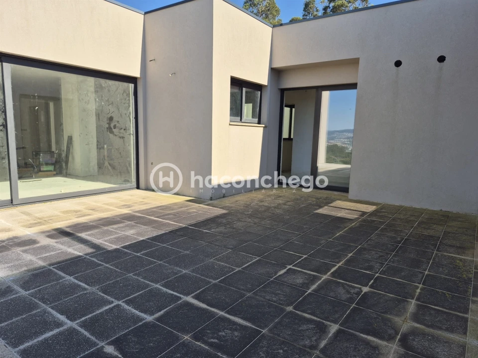 Moradia T3 para Venda em Alvelos Foto 36