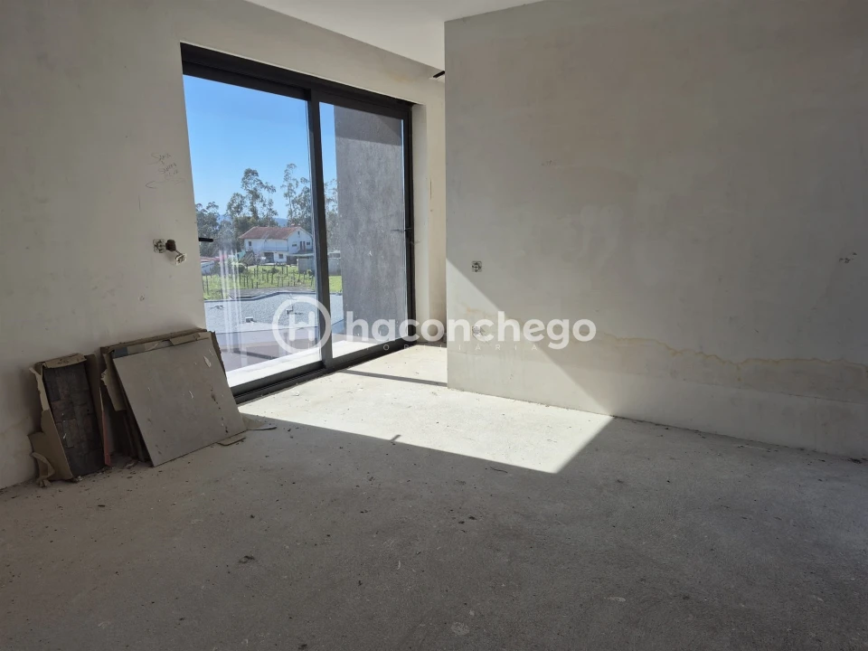 Moradia T3 para Venda em Alvelos Foto 32