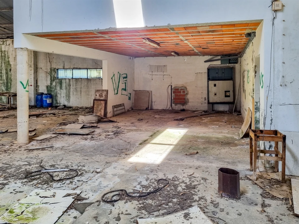 Armazém para Venda em Maceira Foto 31