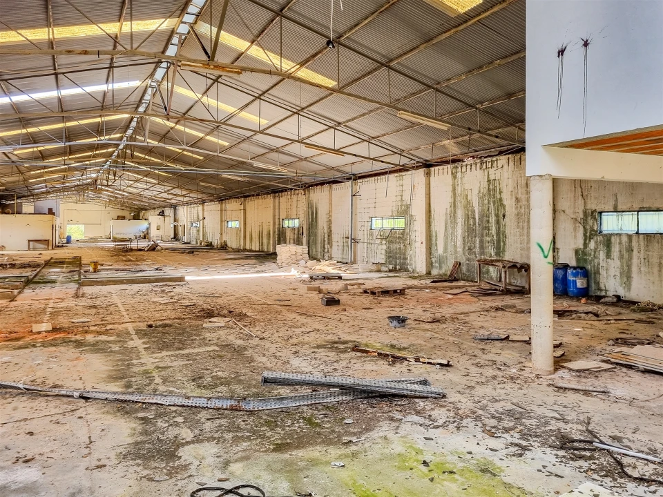 Armazém para Venda em Maceira Foto 33