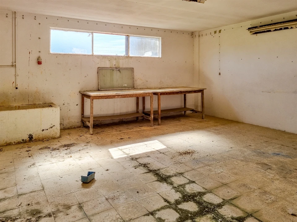 Armazém para Venda em Maceira Foto 8