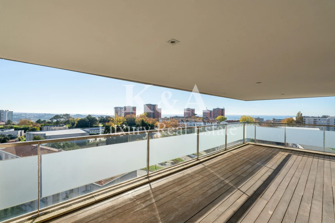 Apartamento T4 para Venda em Lordelo do Ouro e Massarelos Foto 6