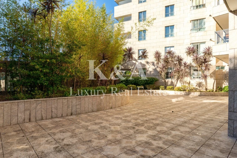 Apartamento T4 para Venda em Lordelo do Ouro e Massarelos Foto 7