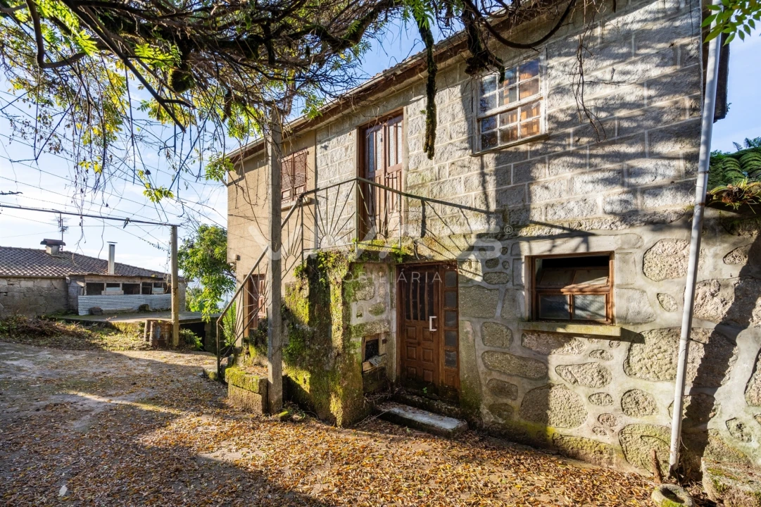 Moradia T0 para Venda em Caires Foto 8