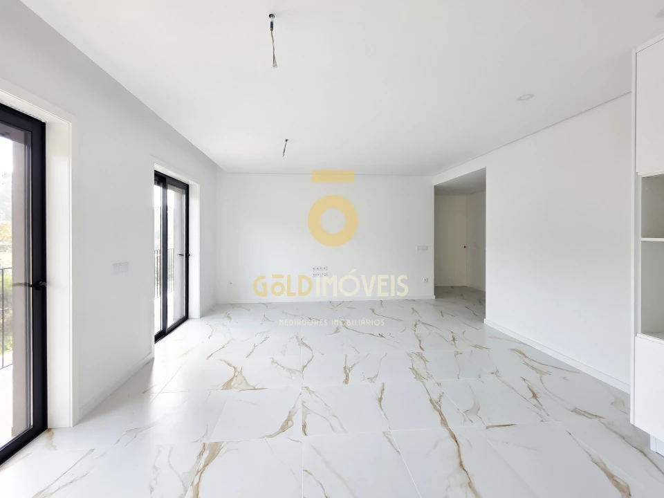 Apartamento T1 para Arrendamento em Cabeça Santa Foto 4