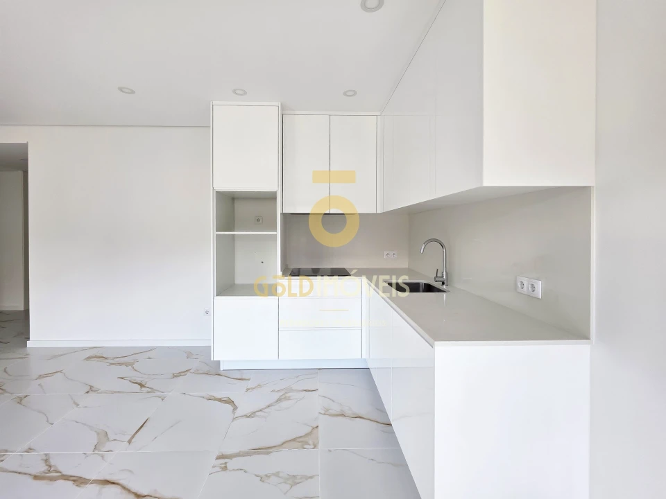 Apartamento T1 para Arrendamento em Cabeça Santa Foto 5