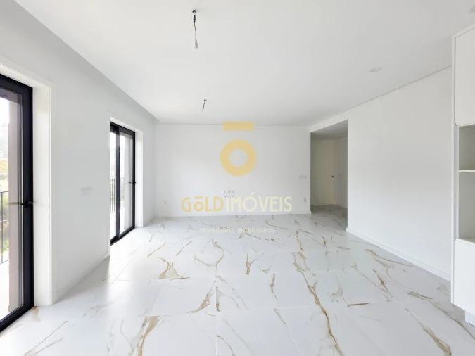 Apartamento T1 para Arrendamento em Cabeça Santa Foto 4