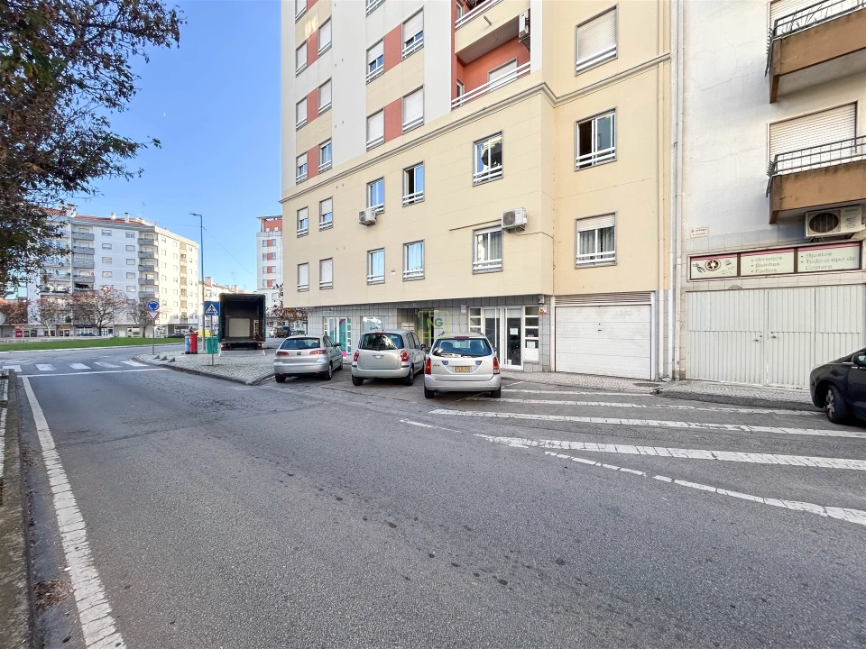 Garagem para Venda em Castelo Branco Foto 17