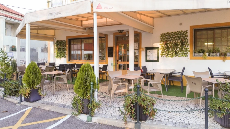 Prédio para Venda em Sobreira Formosa e Alvito da Beira Foto 3