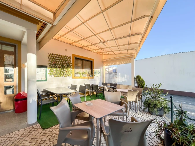 Prédio para Venda em Sobreira Formosa e Alvito da Beira Foto 8