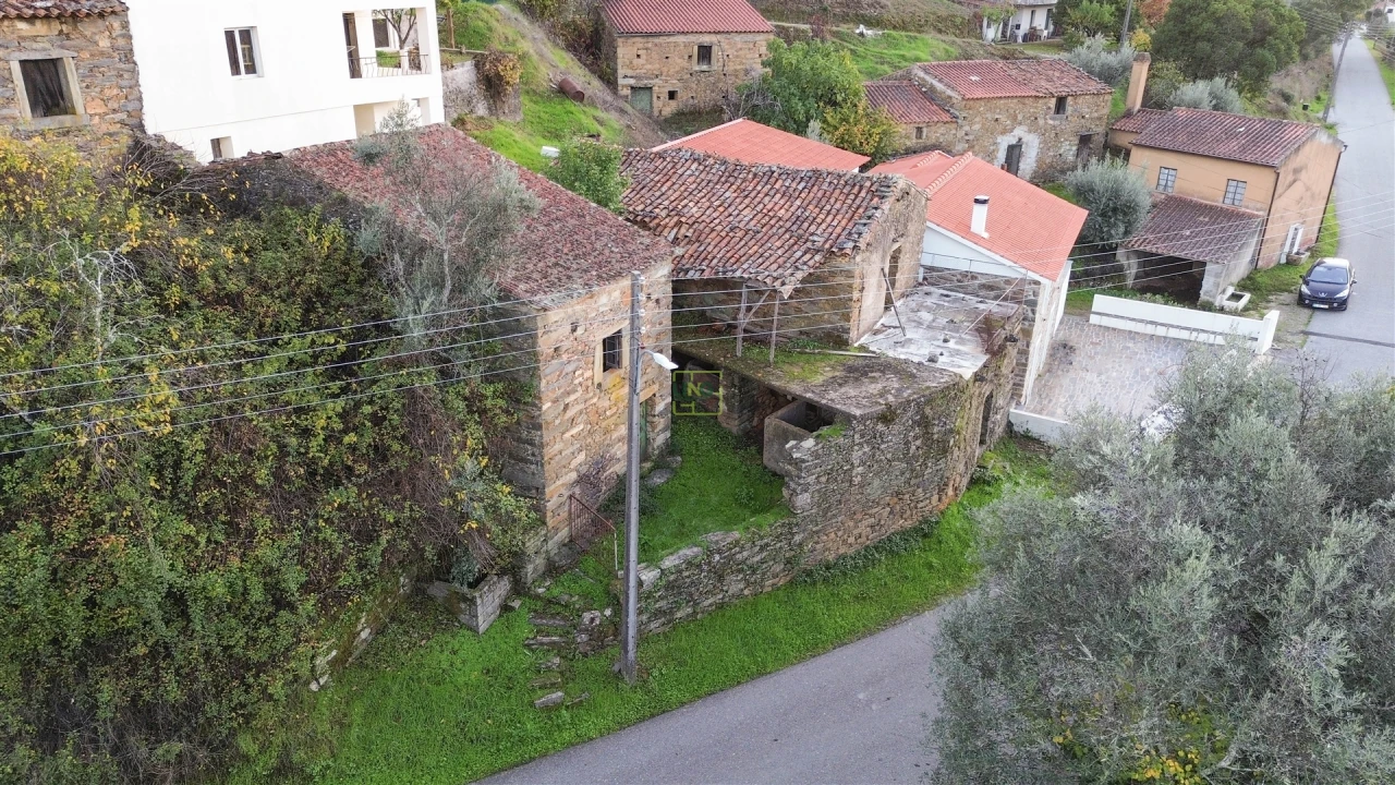 Moradia T8 para Venda em Sobreira Formosa e Alvito da Beira Foto 21
