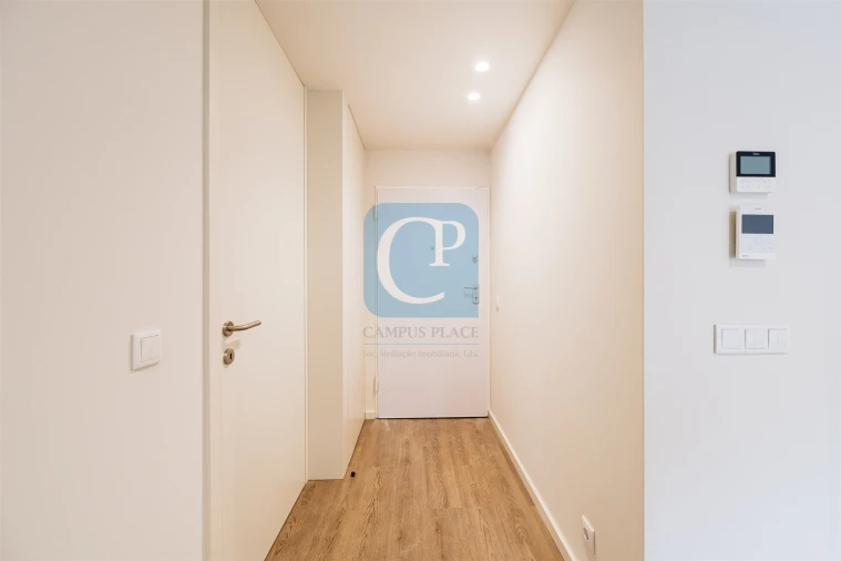 Apartamento T2 para Venda em Azurem Foto 9