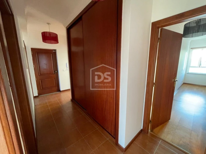 Apartamento T3 para Arrendamento em Currelos, Papízios e Sobral Foto 7