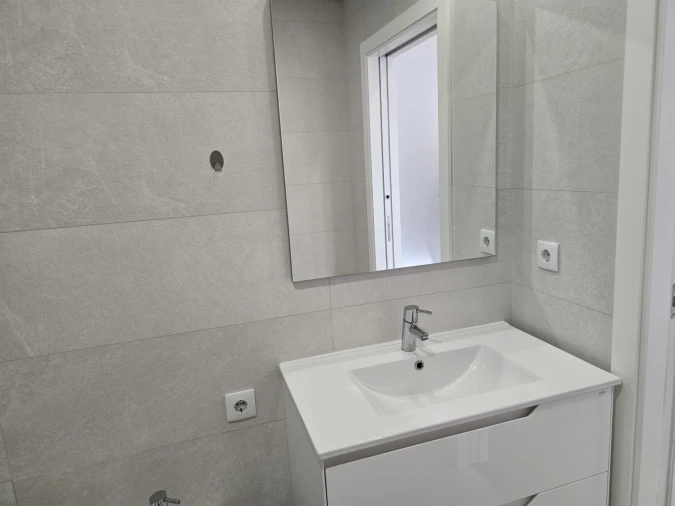 Apartamento T1 para Arrendamento em Ranhados Foto 15