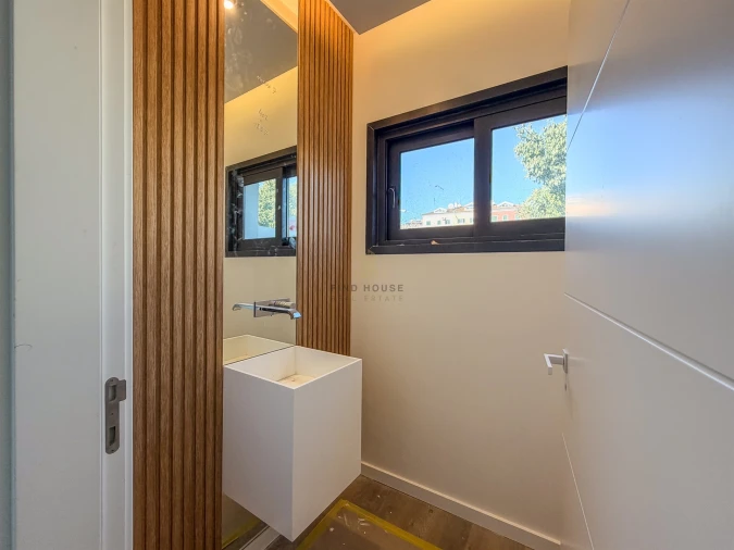 Moradia T4 para Venda em Rio de Mouro Foto 10