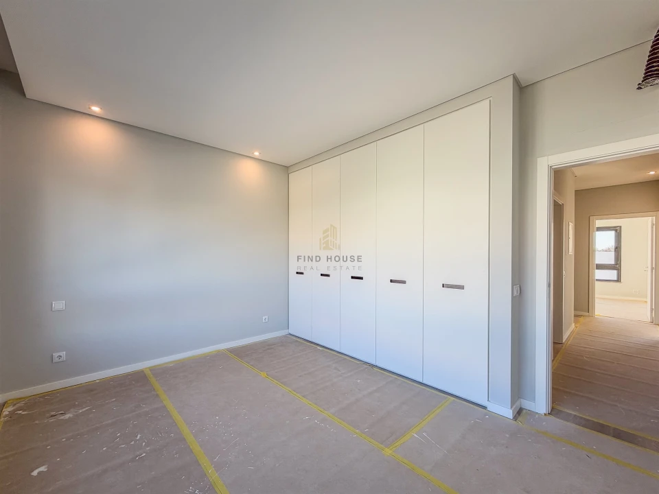 Moradia T4 para Venda em Rio de Mouro Foto 30