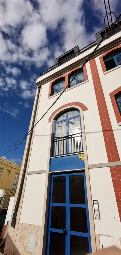 Apartamento T2 para Arrendamento em Arroios