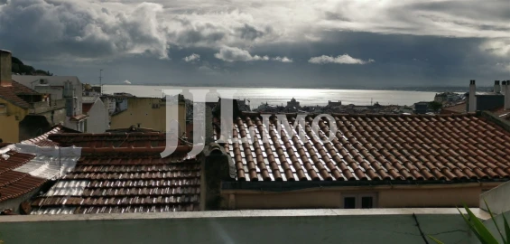 Apartamento T2 para Arrendamento em Arroios