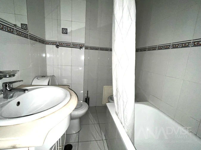 Apartamento T1 para Arrendamento em Viseu Foto 9