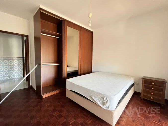 Apartamento T1 para Arrendamento em Viseu Foto 12