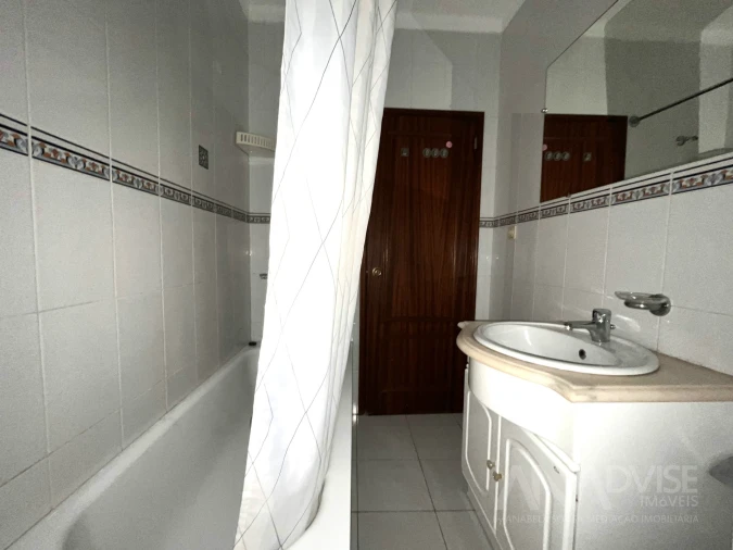 Apartamento T1 para Arrendamento em Viseu Foto 10