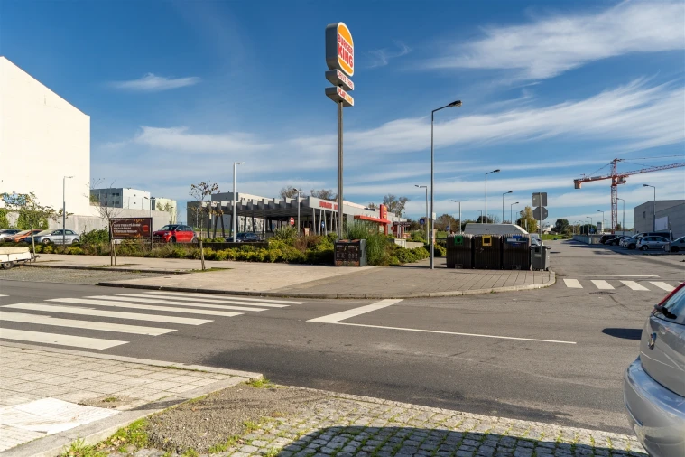 Apartamento T1 para Arrendamento em São Mamede de Infesta e Senhora da Hora Foto 23