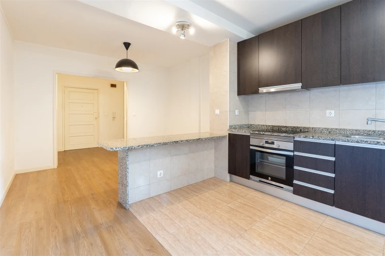 Apartamento T1 para Arrendamento em São Mamede de Infesta e Senhora da Hora Foto 8