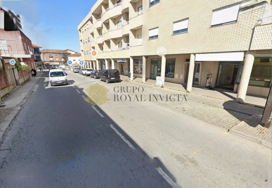 Loja para Venda em Gondomar (São Cosme), Valbom e Jovim Foto 2