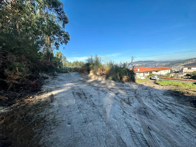 Terreno para Venda em Vilarinho Foto 7