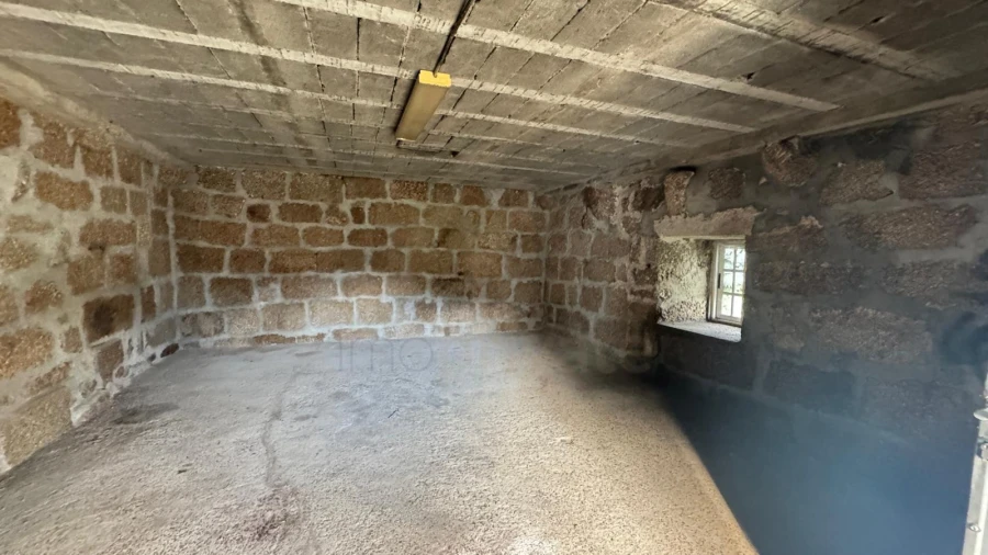 Moradia T2 para Venda em Vilarinho Foto 1