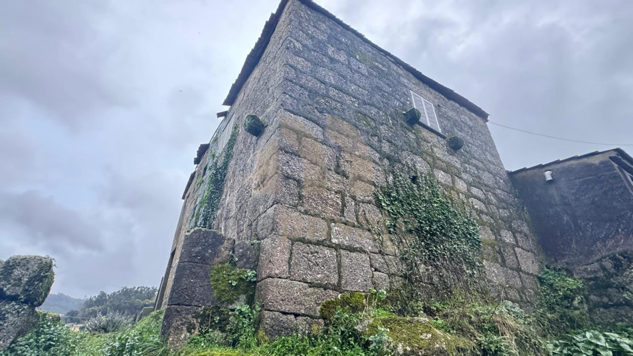 Moradia T2 para Venda em Vilarinho Foto 17